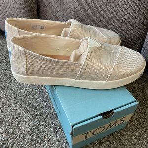 Toms slip ons